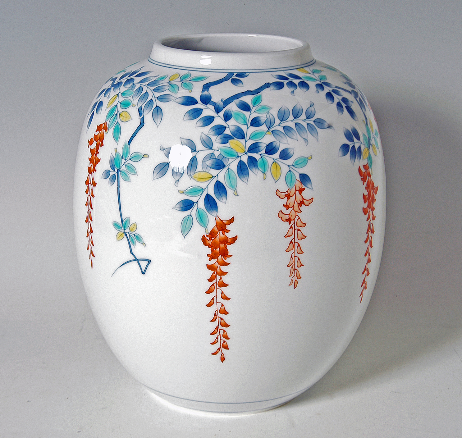 提灯花瓶－色絵藤