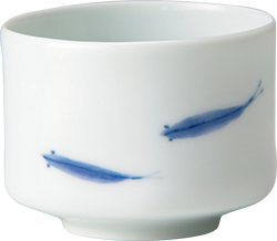 杵形ぐい呑み（ロクロ手）/染付めだか