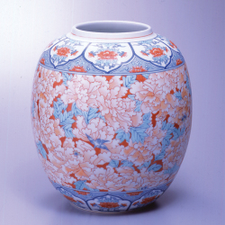 提灯花瓶―赤濃牡丹尽くし