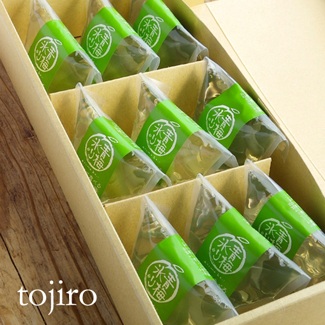 ミントグリーンにねじり梅のだらりの帯 凍らせて食べる越の梅 「青梅氷り」 9個セット 化粧箱入 新潟の地酒