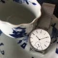 藤原和博プロデュース 第9弾　有田焼の名門窯元 しん窯 がつくる 有田焼 を搭載した待望のφ37mmスモールセコンド SPQR　arita ism　smallsecond 特撰ステンレスメッシュバンド バージョン