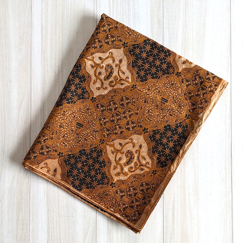 手描きバティックのカインパンジャン（ウィラサット）