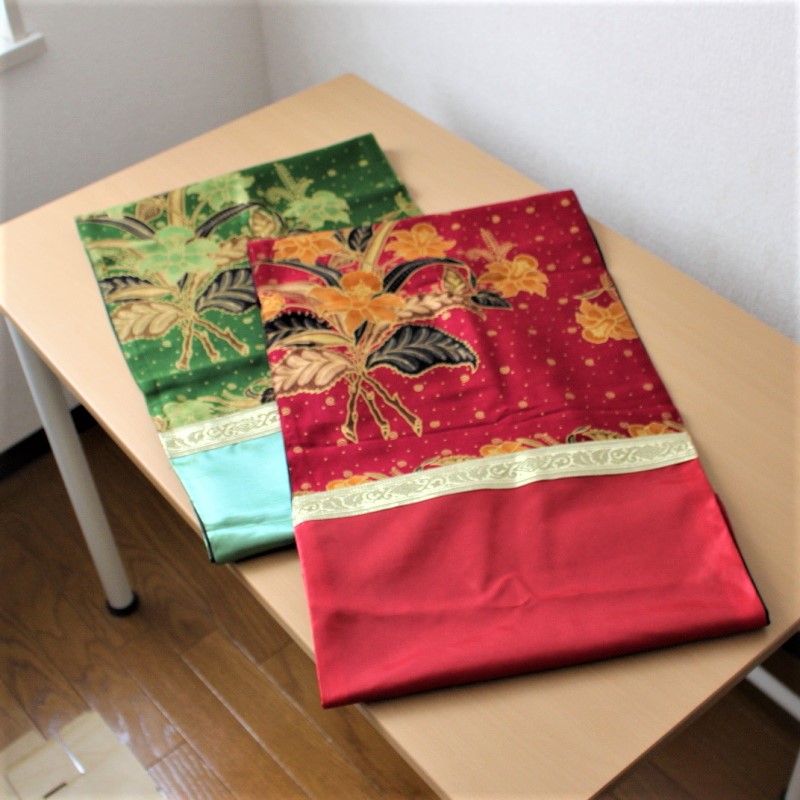 シルクとコットンのテーブルランナー（ブーケ）