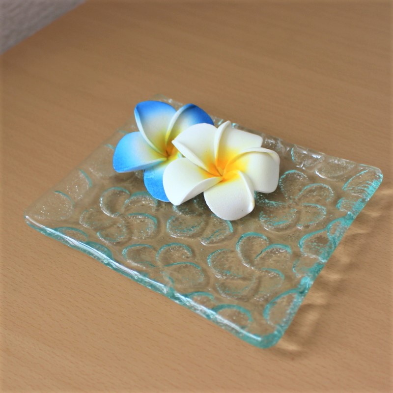 バリガラスのミニプレート（プルメリア）