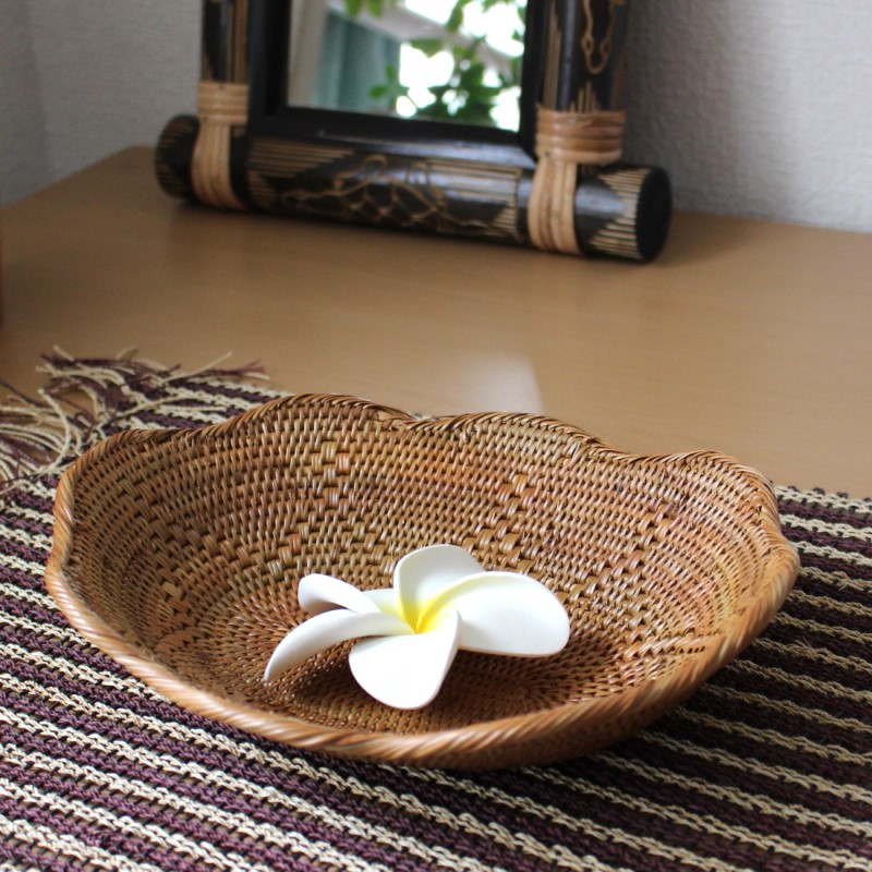 アタ製の波型トレー