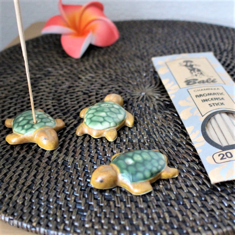 カメのインセンススタンド