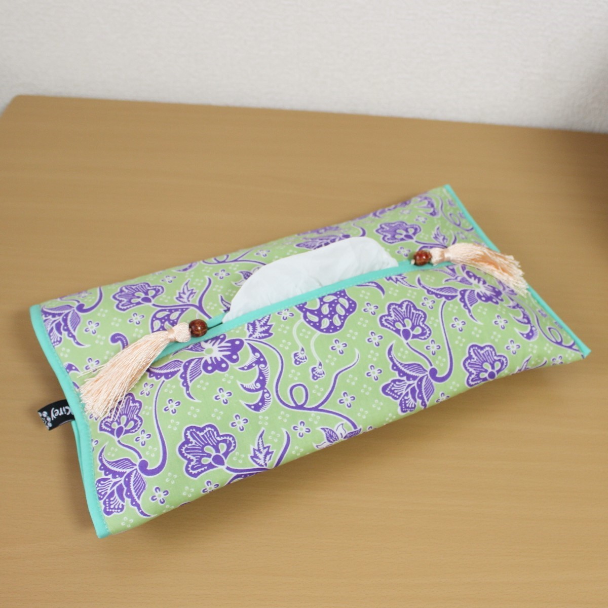 バティックのティッシュボックスカバー（B)