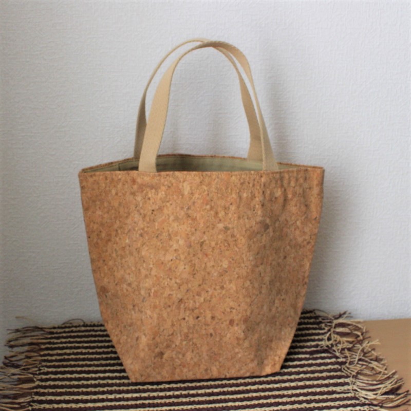 コルクのトートバッグ