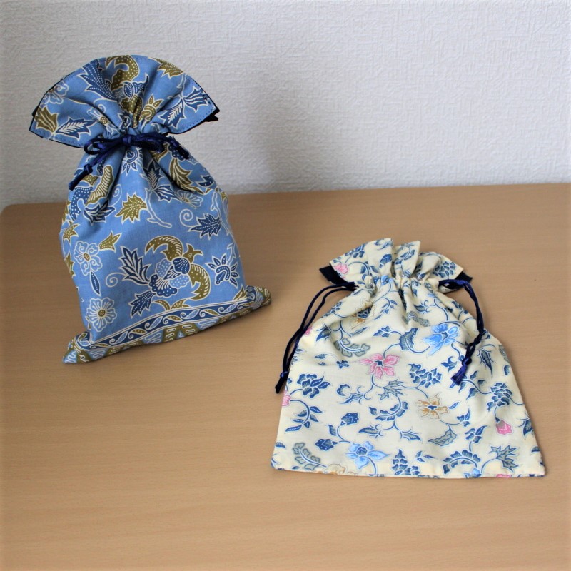 バティックの巾着