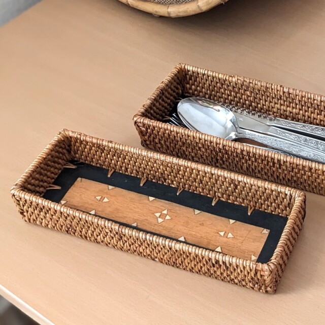 ラタンとウッドのカトラリーケース