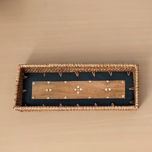 ラタンとウッドのカトラリーケース