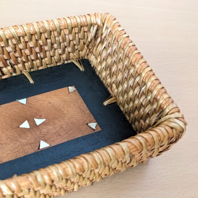 ラタンとウッドのカトラリーケース（拡大）