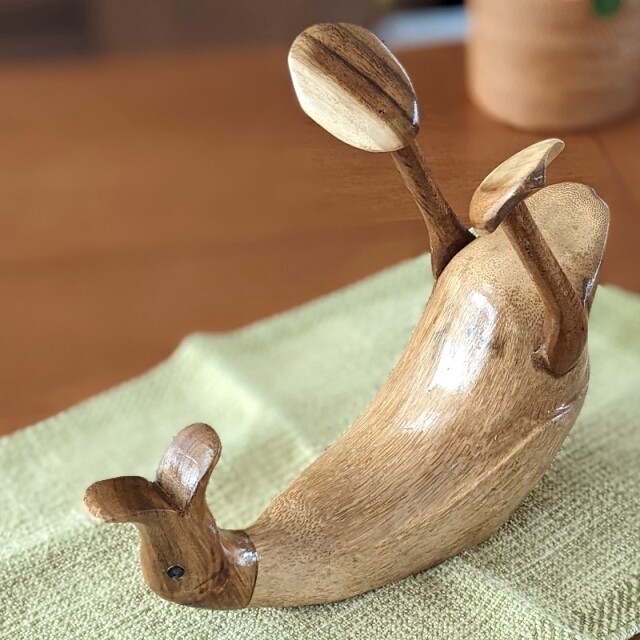 木彫りダックのワインホルダー