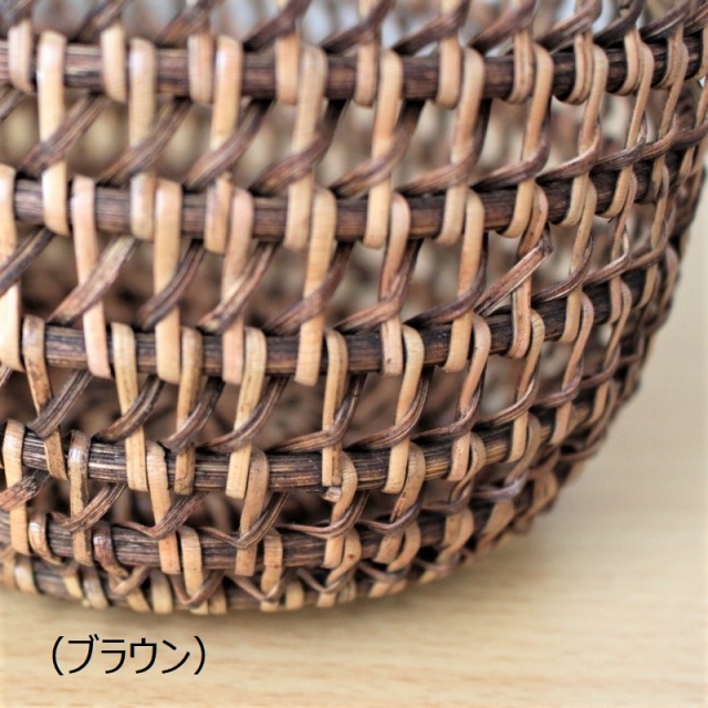ラタン製持ち手付バスケット（拡大）ブラウン