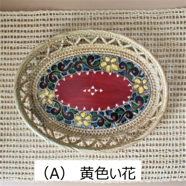 ラタンとウッドのペイントバスケット（レッド）黄色い花