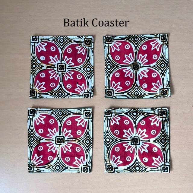 バティックのコースター４枚組(T)
