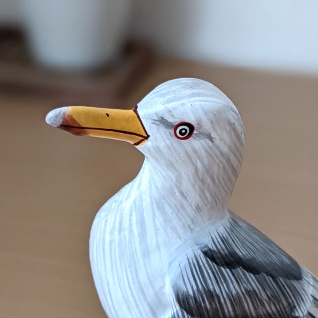 木彫りのカモメ（頭部拡大）