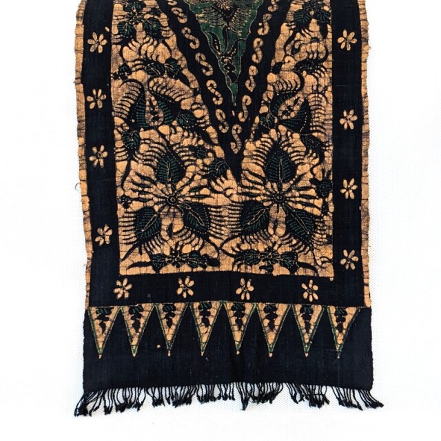 手描きバティックのタペストリー（グリーン系）