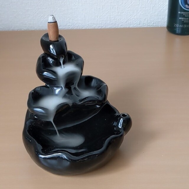 倒流香のインセンススタンド（ウォーターフォール）