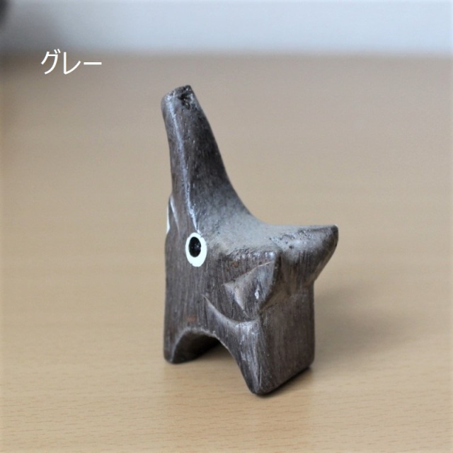 ちっちゃいゾウの木製オブジェ（グレー）