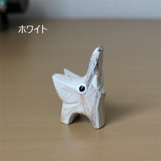 ちっちゃいゾウの木製オブジェ（ホワイト）