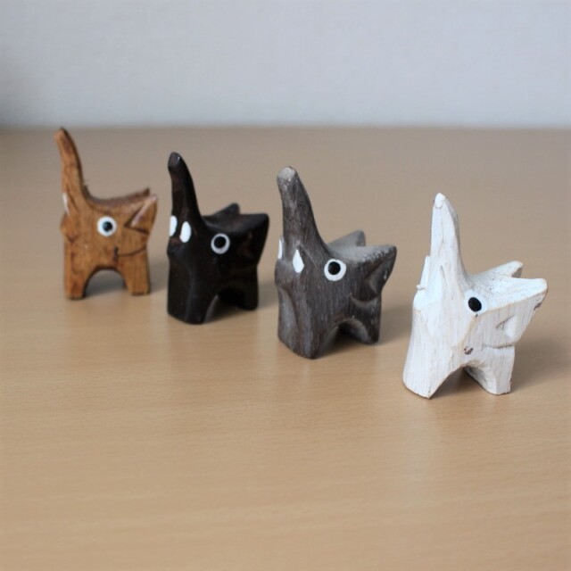 ちっちゃいゾウの木製オブジェ