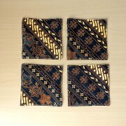 バティックのコースター4枚組（パラン）