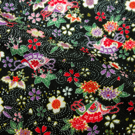 くま　本振袖　京友禅金彩加工　金糸刺繍入り　花柄　ちりめん　正絹　I201 京友禅 金彩 花柄 扇面 短冊 訪問着 正絹 黄緑 ピンク 赤 1039