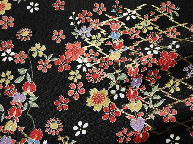 倉庫★和柄 生地 京・金彩友禅 松皮菱に四季草花文 (黒) 10cm単位 切り売り