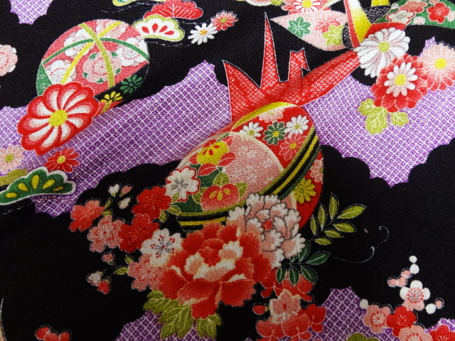 和柄 生地 友禅ちりめん 折鶴に扇文様 (紫) 10cm単位 切り売り