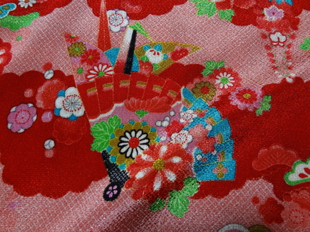 和柄 生地 友禅ちりめん 折鶴に扇文様 (赤) 10cm単位 切り売り