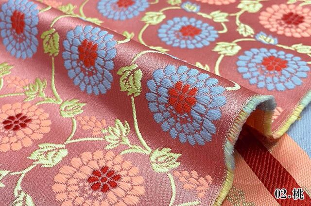 金襴生地販売 菊唐草囲い (全2色)柄の和柄生地通販なら都香庵