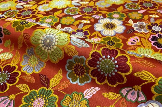 金襴生地 紅花繚乱（エンジ）柄の和柄生地通販なら都香庵