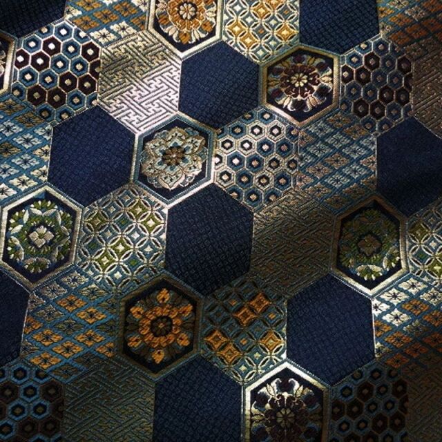 和柄 生地 京都 西陣織 金襴生地 小紋亀甲文 (全2色) 10cm単位 切り売り