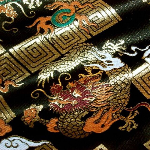 和柄 生地 京都 西陣織 金襴生地 雷文菱に珠持龍 (全2色) 10cm単位 切り売り