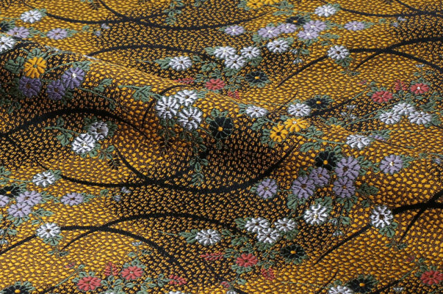 こんぺいとう様　正絹全通柄袋帯 寿光織 露芝花文 未使用に近い 金襴生地通販 鮫地露芝小菊文 生地販売なら都香庵