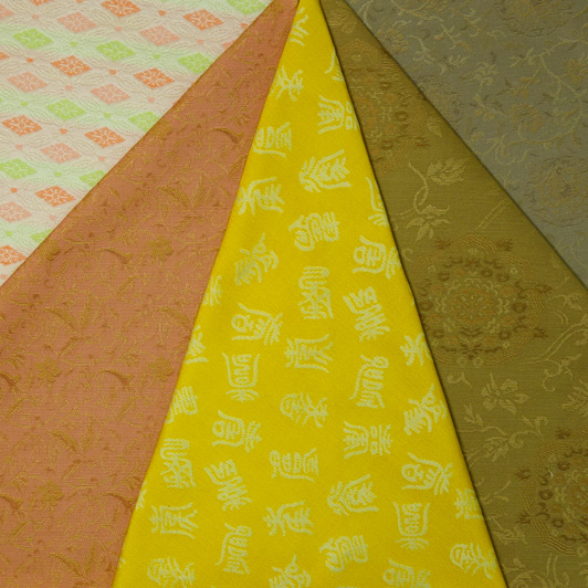 和柄 生地 緞子 はぎれ 5枚セット (五)