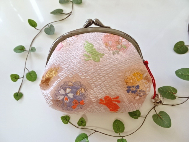 金襴 がま口 花丸文にうさぎ