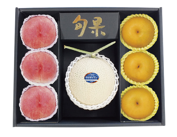 北海道産　山梨産　茨城産　富良野メロン＋桃＋幸水梨　【０５０】