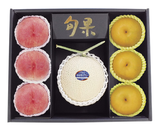北海道産山梨産　茨城産　富良野メロン＋桃＋幸水梨　【０５３】