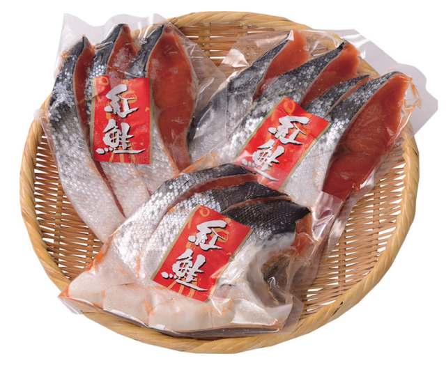 原料原産地名ロシア　熟成甘口紅鮭切身　【０７２】