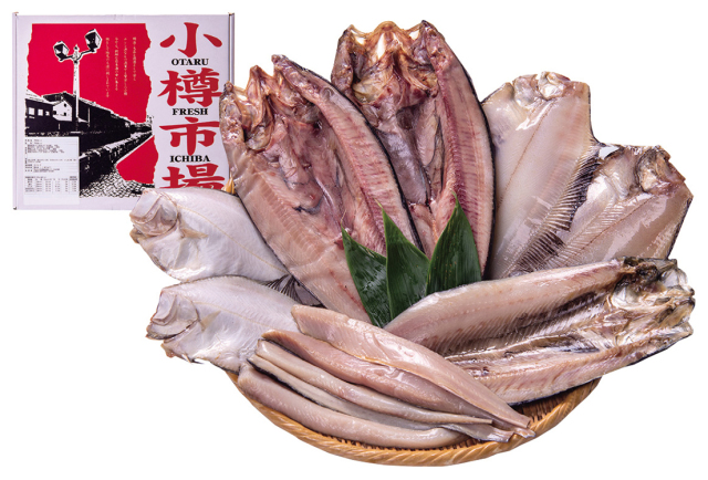 丸水冷蔵エース食品部　小樽市場　味自慢の干物セット　【１０３】