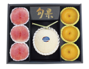北海道産　山梨産　茨城産　富良野メロン＋桃＋幸水梨　【０５０】