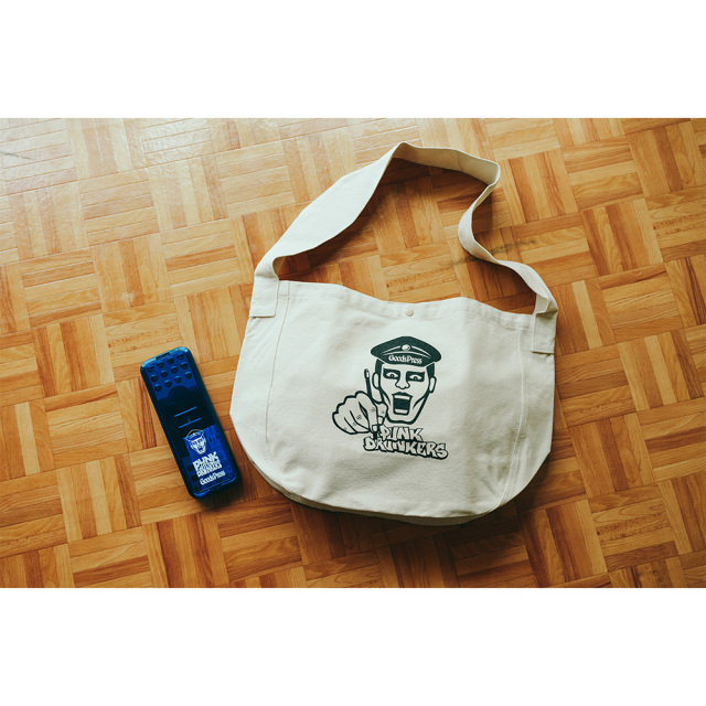 PUNK DRUNKERS × GoodsPress 「ショルダーバッグ＆アーム筆入れ」セット