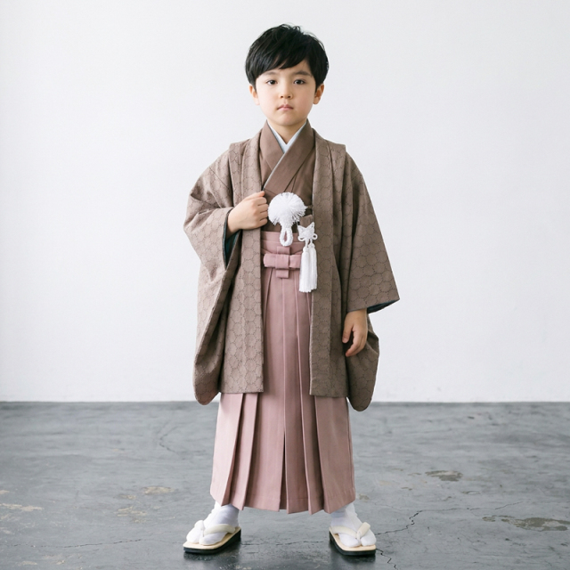 5歳男の子羽織袴着物モデル画像