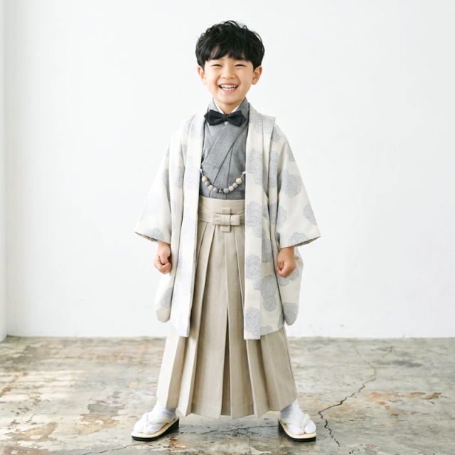 5歳男の子羽織袴着物モデル画像