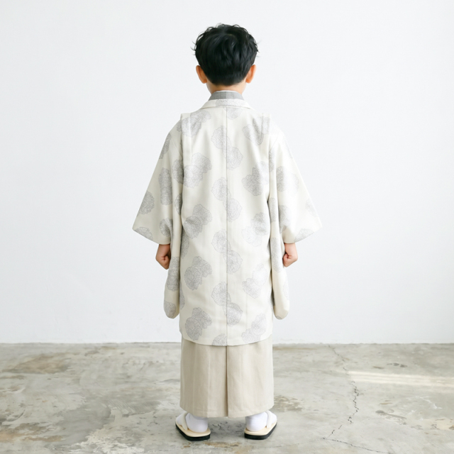 5歳男の子羽織袴着物モデル画像