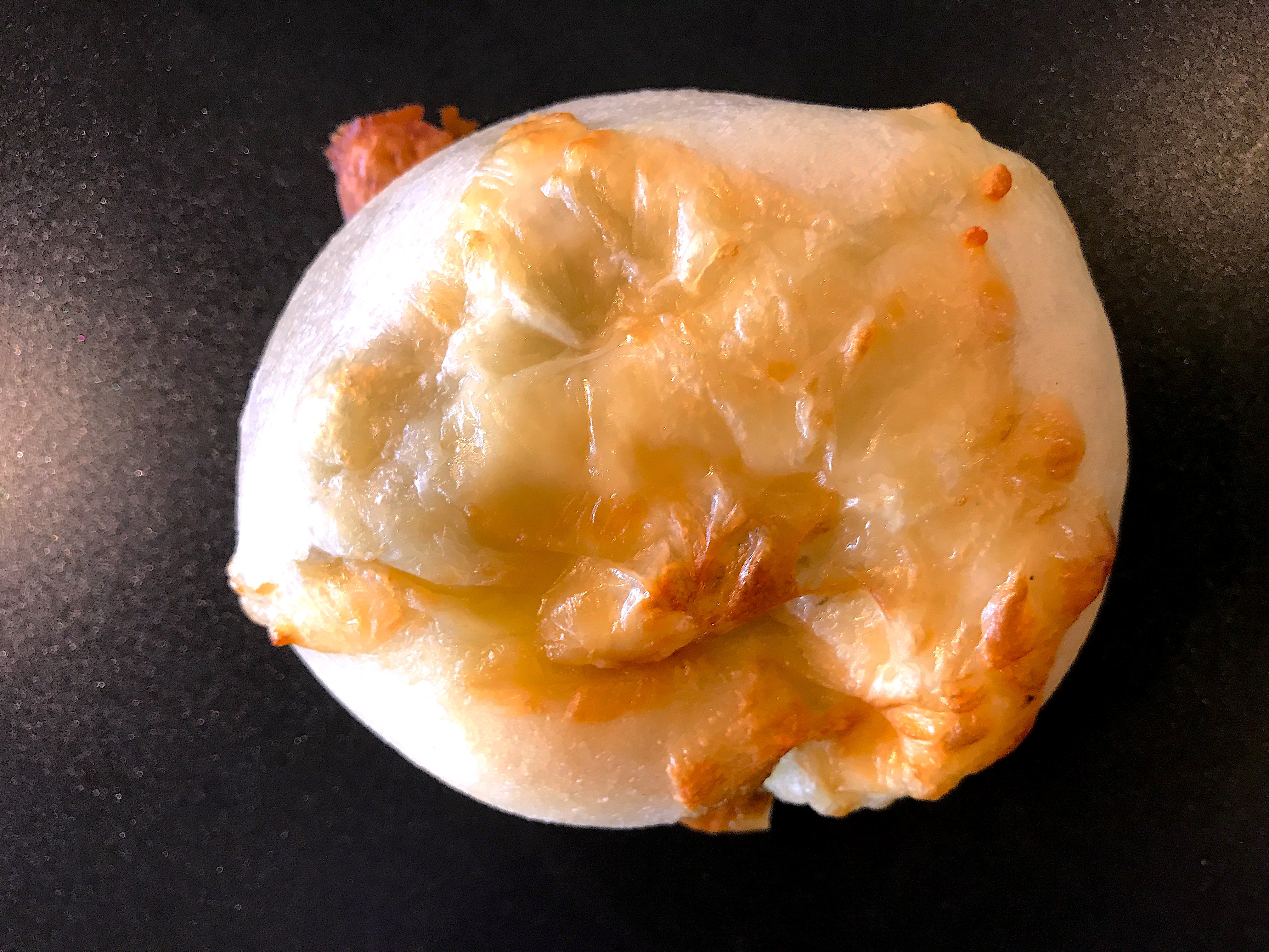 【焼きたて冷凍】単品ベーグル「バジルソーセージ×２個」