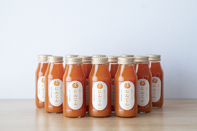 遠野旬素材絞り・にんじん（180ml×12本セット）