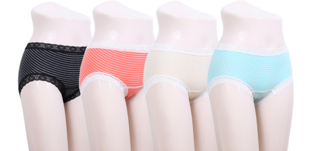 トラタニ ボーダー柄セミ丈ショーツ309